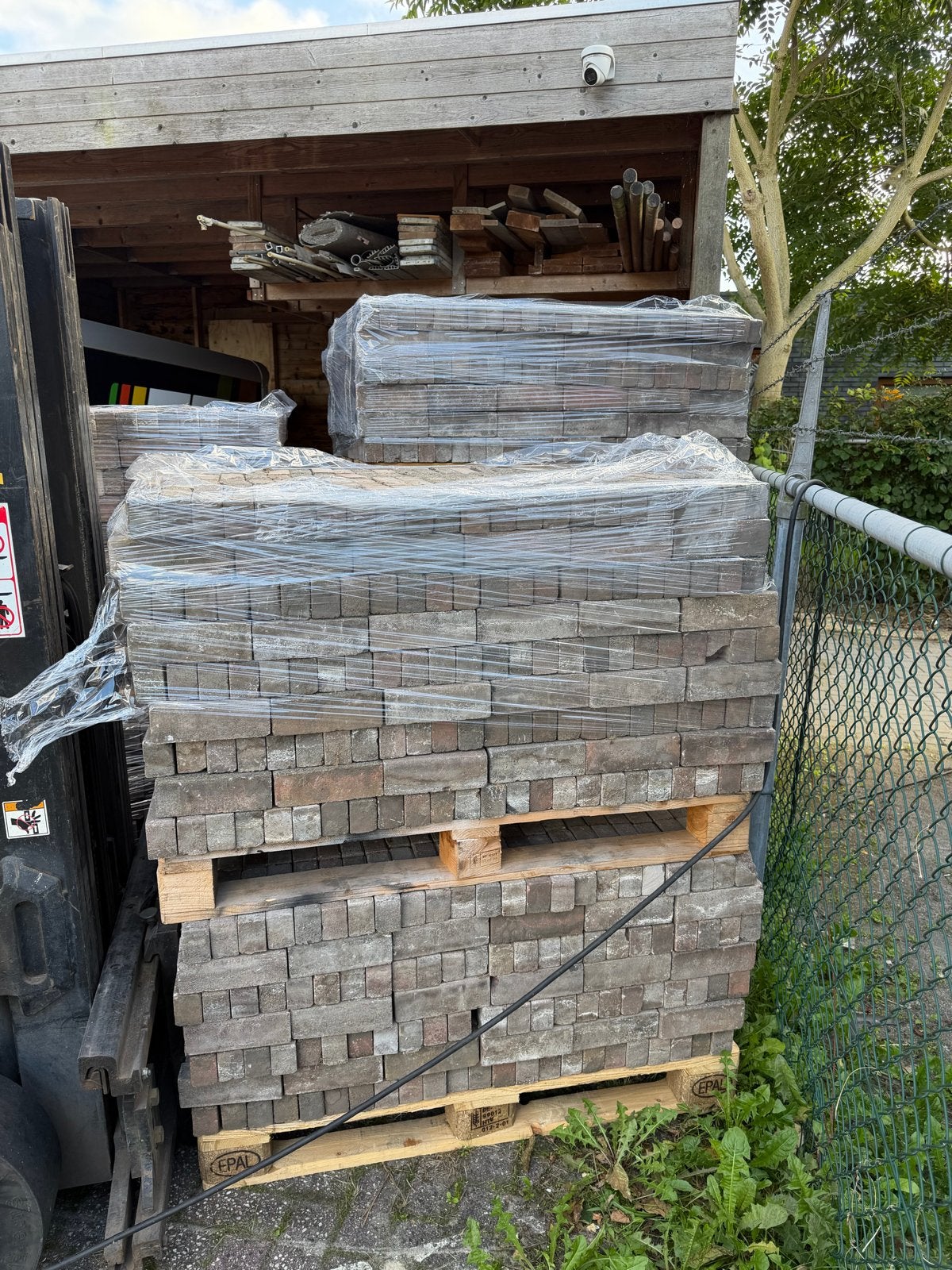 45 m2 Oprit Stenen op Pallets - Inclusief Heftruck Laden, Gebruikt, Klinkers, Ophalen of Verzenden, 10 m² of meer