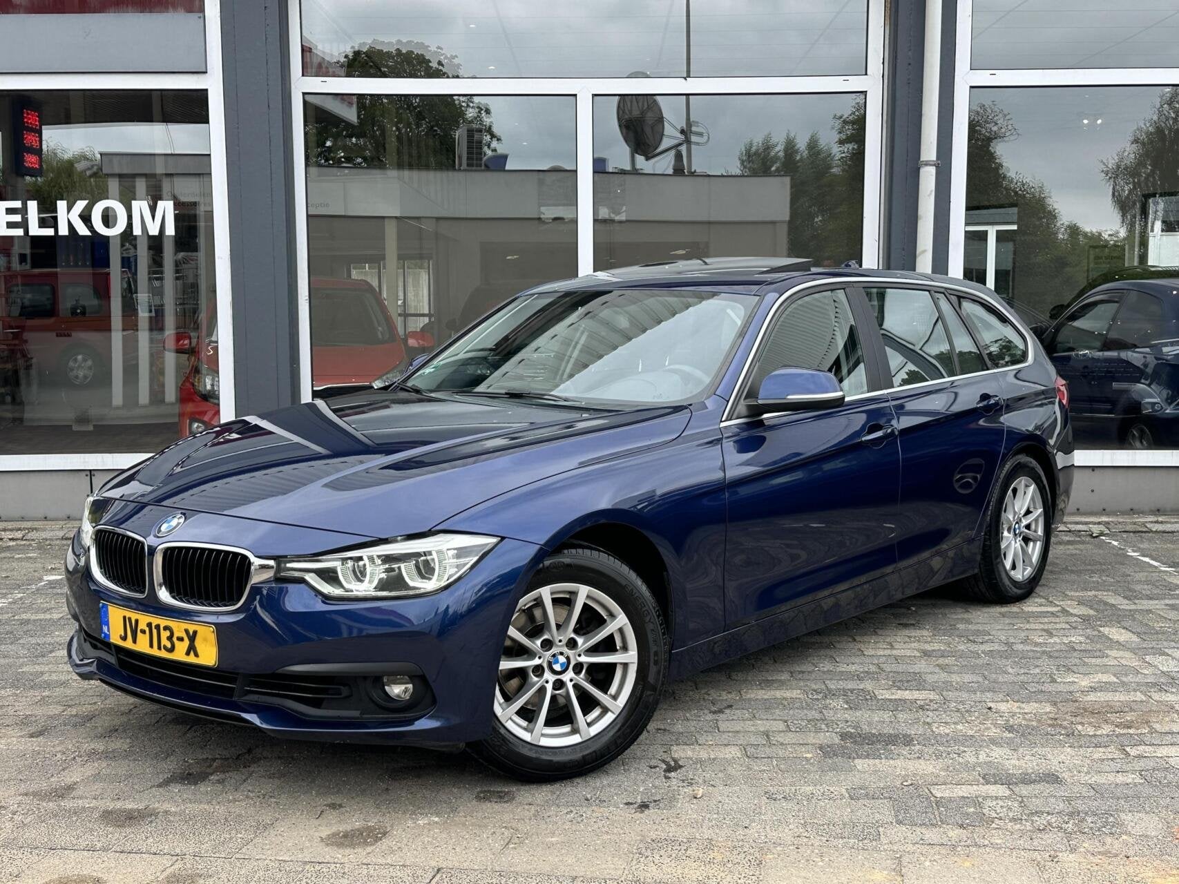BMW 3-serie Touring 318i Centennial Executive|Pano|Rijklaar, Auto's, Automaat, Gebruikt, Euro 6, Blauw