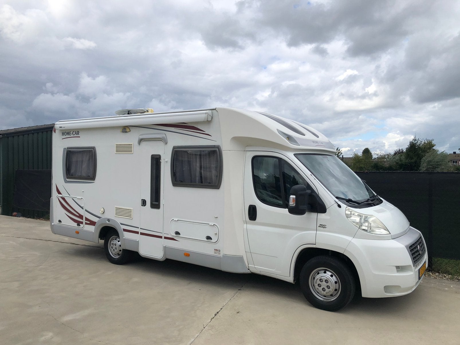 29.000km 160pk 1e eig 4pers Homecar P601 Vastbed 6.99 kort, Particulier, Tot en met 4, Half-integraal