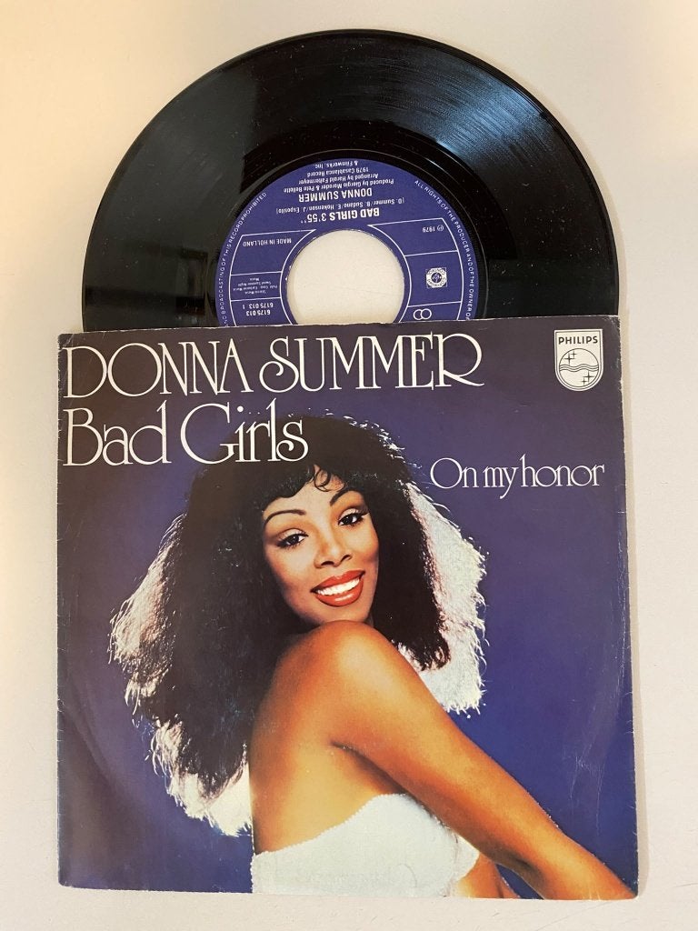 Donna Summer – Bad Girls, 7 inch, Zo goed als nieuw, R&B en Soul, Fotohoes