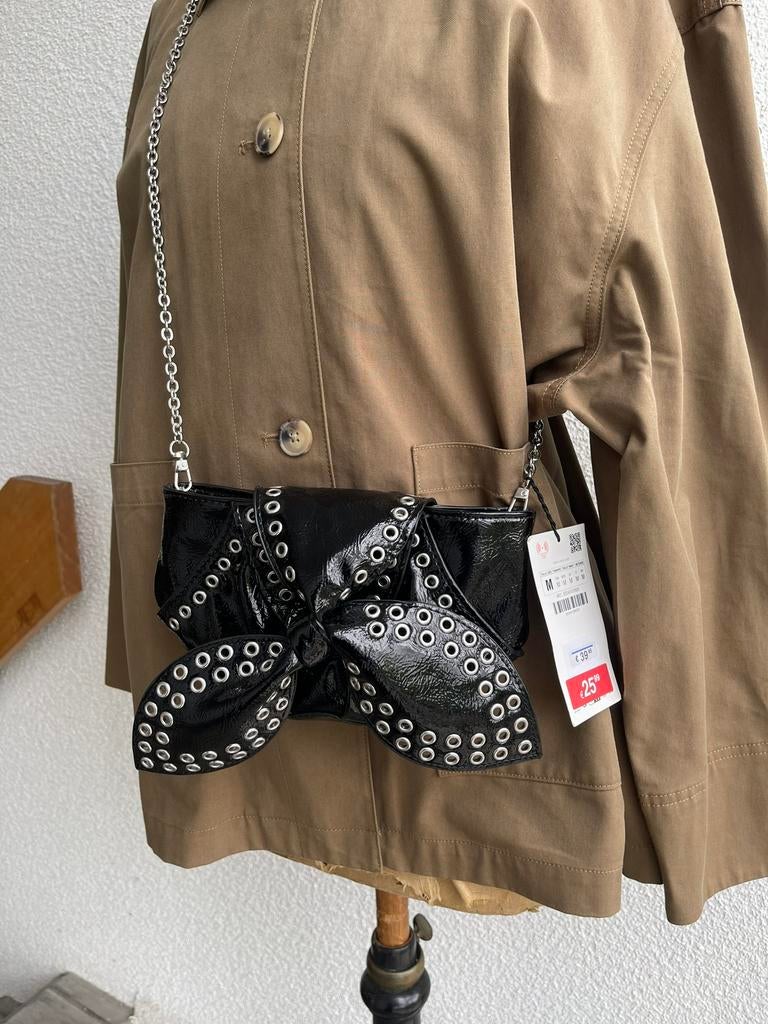 Leuk Zwart Lak Tasje van ZARA! NIEUW!, Ophalen of Verzenden, Nieuw, Zwart, Schoudertasje