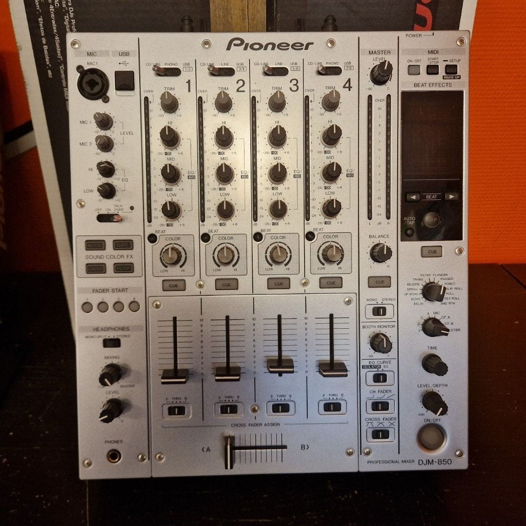 Pioneer DJM-850s Mixer Nu voor maar €599.99, Ophalen of Verzenden, Zo goed als nieuw, Minder dan 5 kanalen