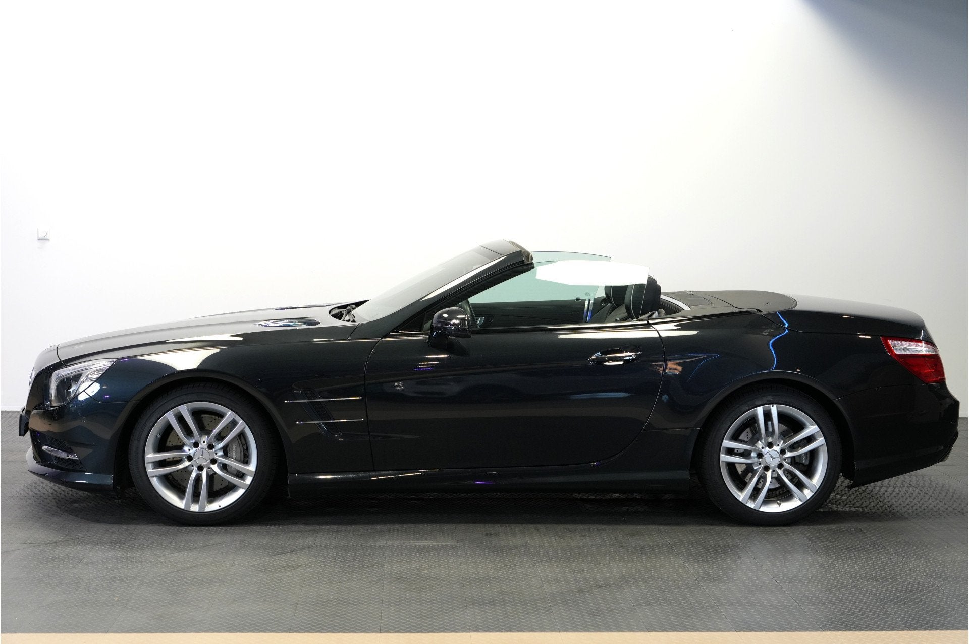 Mercedes-Benz SL 400 246kW/334pk Aut7 AMG SPORTPAKKET + SOFT, Automaat, Dealer onderhouden, Achterwielaandrijving, 334 pk