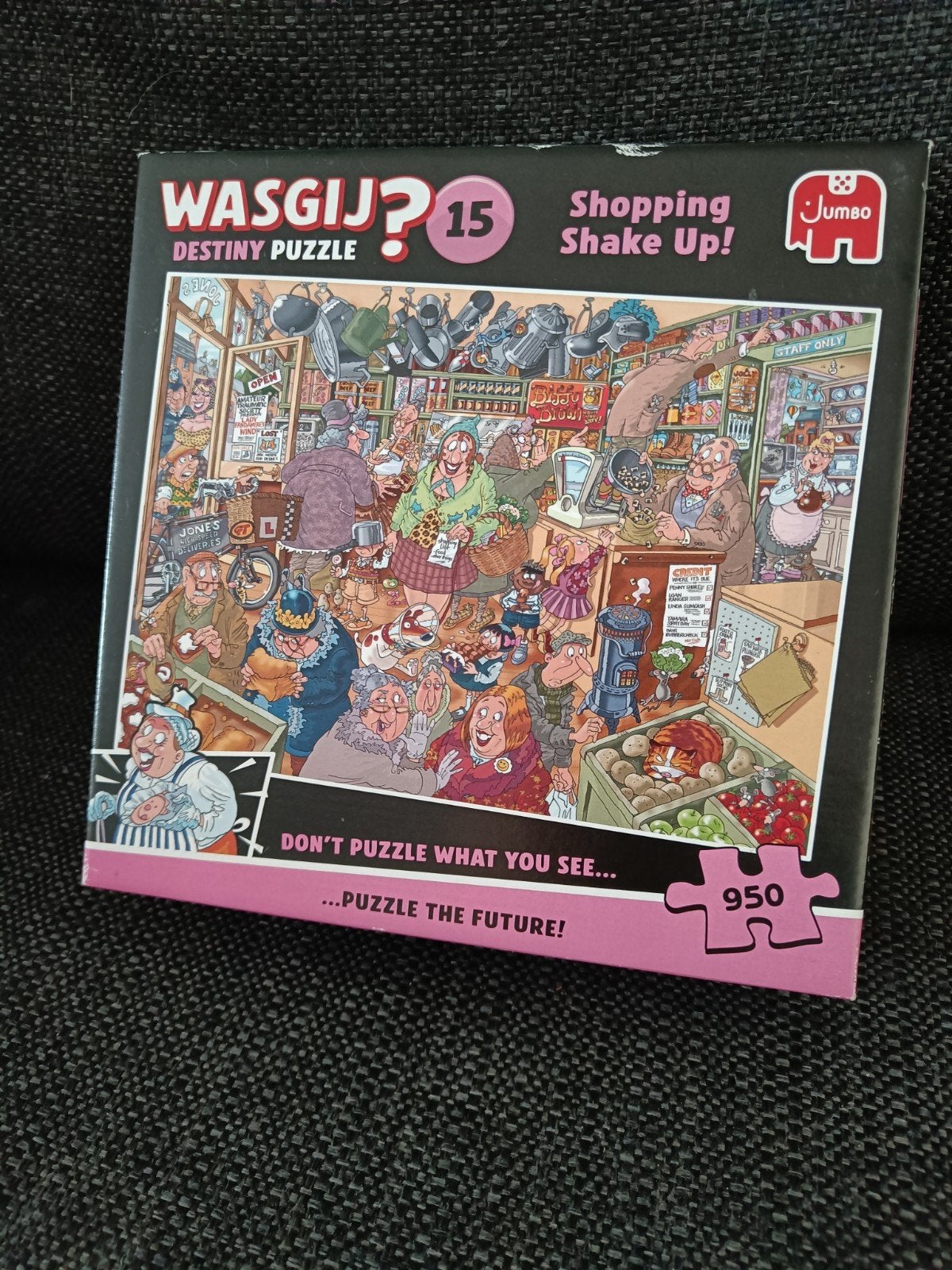 Wasgij Destiny 15: Shopping Shake Up! Legpuzzel 950 stukjes, Hobby en Vrije tijd, Ophalen of Verzenden, 500 t/m 1500 stukjes, Zo goed als nieuw