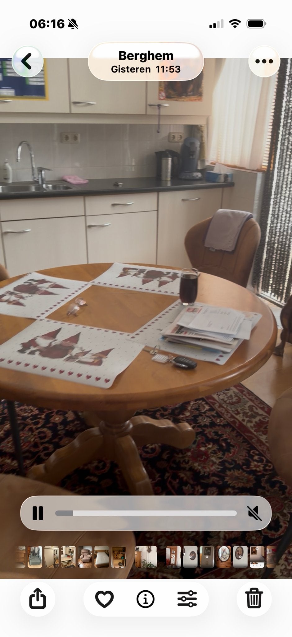 Massief eiken ronde tafel, Ophalen, Gebruikt, 100 tot 150 cm, Vier personen