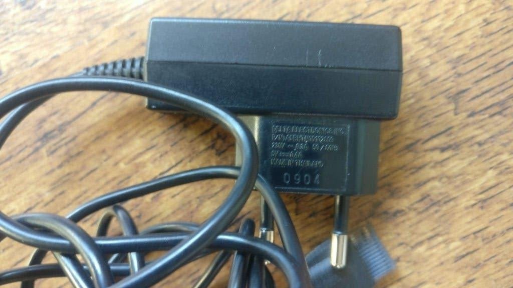 Delta Electronics oplader 0904 A58HTN00102608 5V 0.4A, Ophalen of Verzenden, Gebruikt