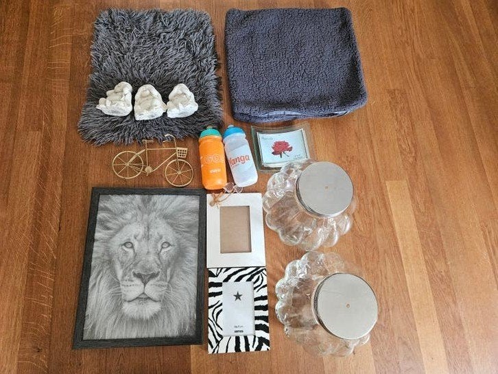 Gratis; tas met woonaccessoires, Ophalen