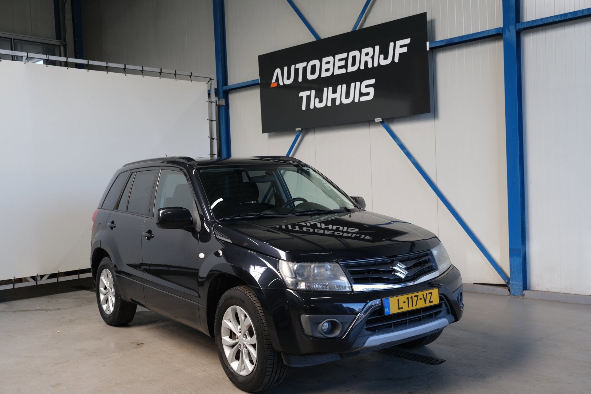 Suzuki Grand Vitara 2.4 Exclusive RWD Automaat - Airco, PDC., Auto's, Suzuki, Automaat, Euro 5, Achterwielaandrijving, Gebruikt