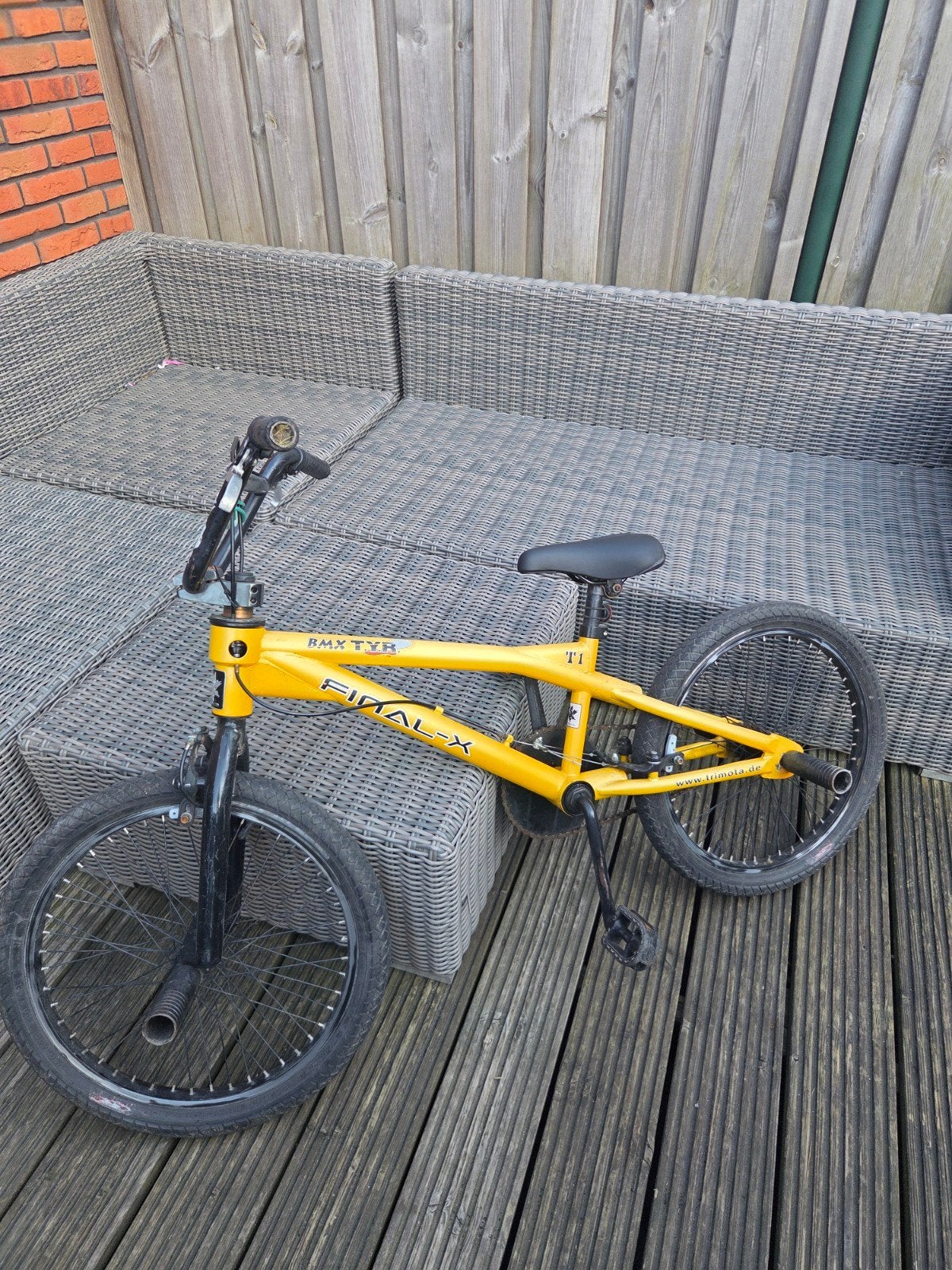 BMX TYR Final-X Crosfiets 20 inch - Geel, Ophalen, Staal, Velgrem, Voetsteunen
