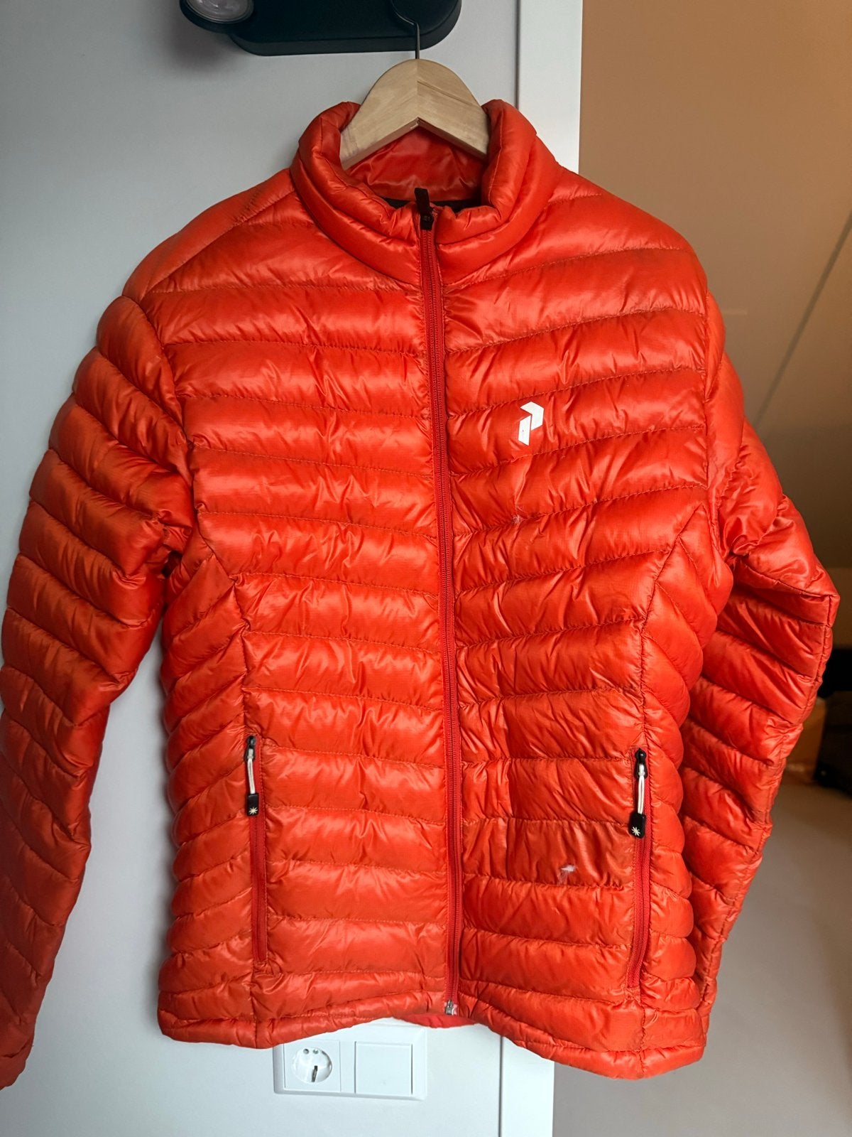 Peak Performance donsjack - Wintersport of casual, Kleding | Heren, Ophalen of Verzenden, Zo goed als nieuw, Jack