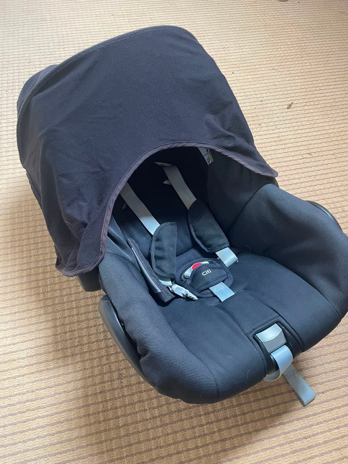 Maxi-Cosi Citi autostoel in prima staat met zonnedoek, Autogordel, Ophalen of Verzenden, Zo goed als nieuw, 0 t/m 13 kg