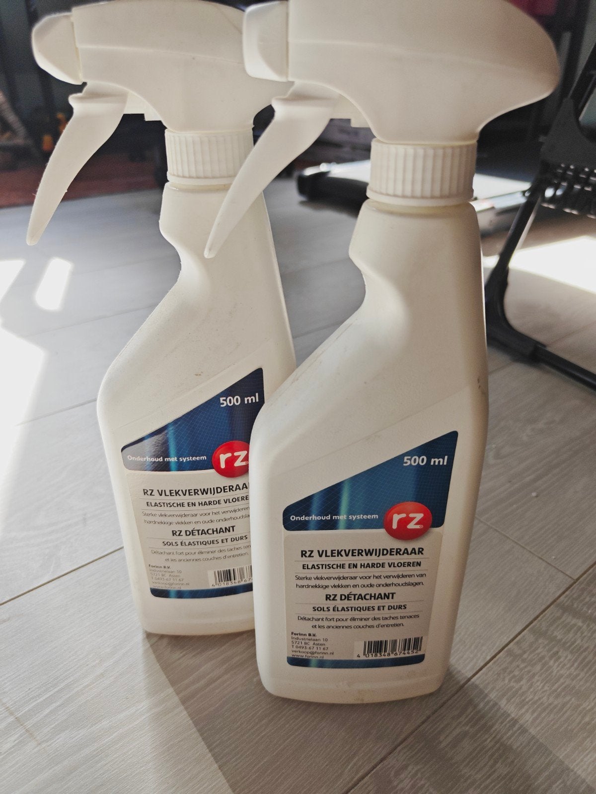 2 flacons RZ Vlekverwijderaar 500ml voor vloeren, Ophalen of Verzenden