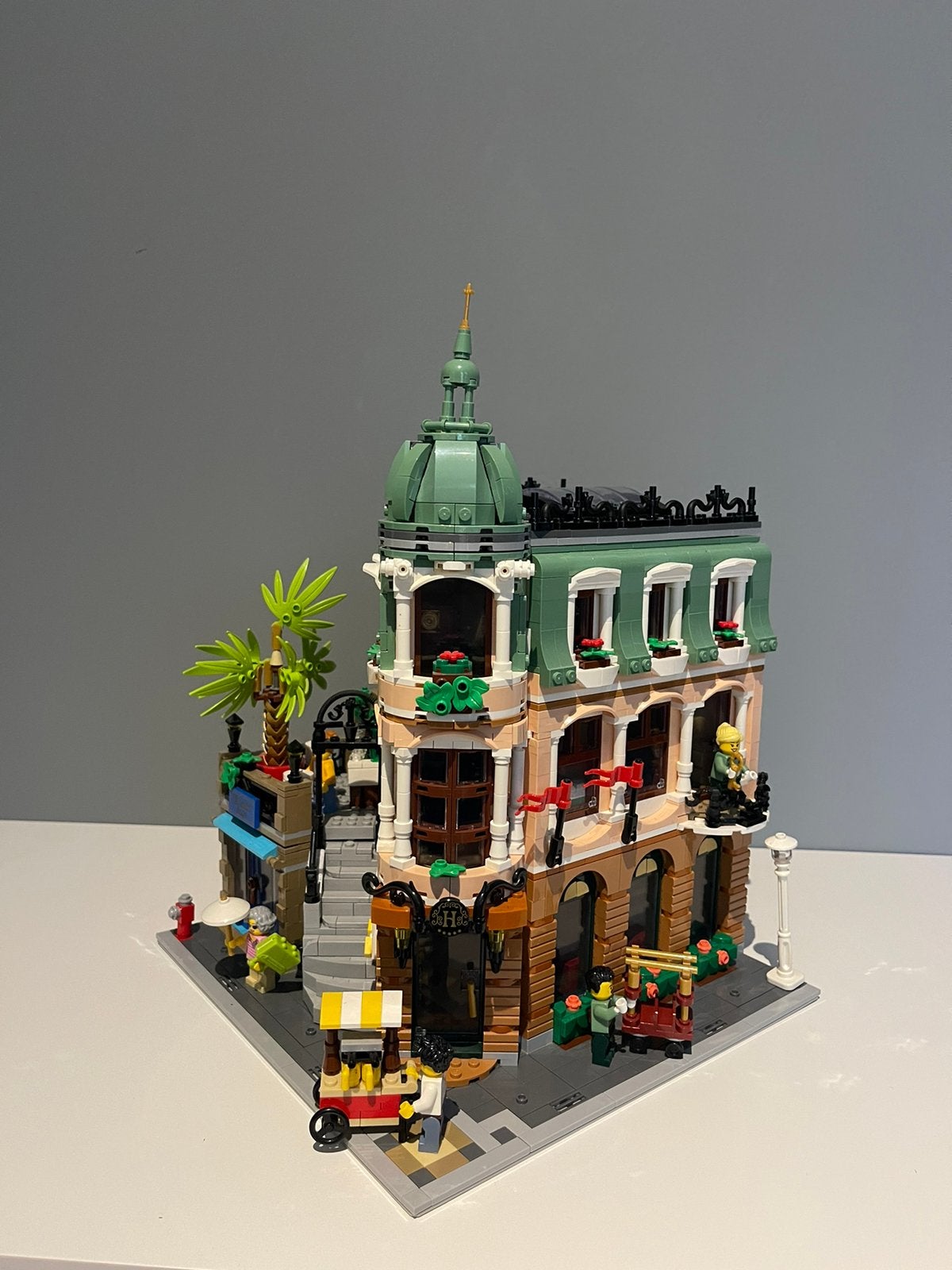 Lego 10297 Boutique hotel inc doos en boekje, Ophalen of Verzenden, Zo goed als nieuw
