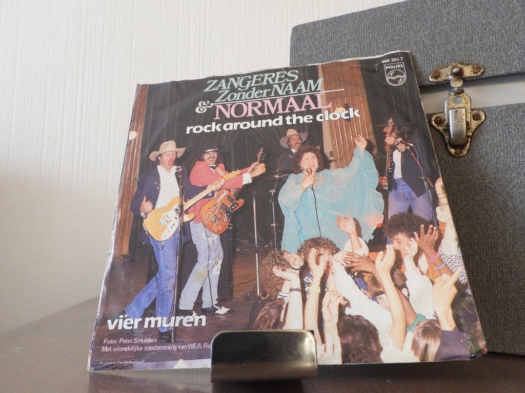 Zangeres Zonder Naam & Normaal – Rock Around The Clock, Ophalen of Verzenden, Nederlandstalig
