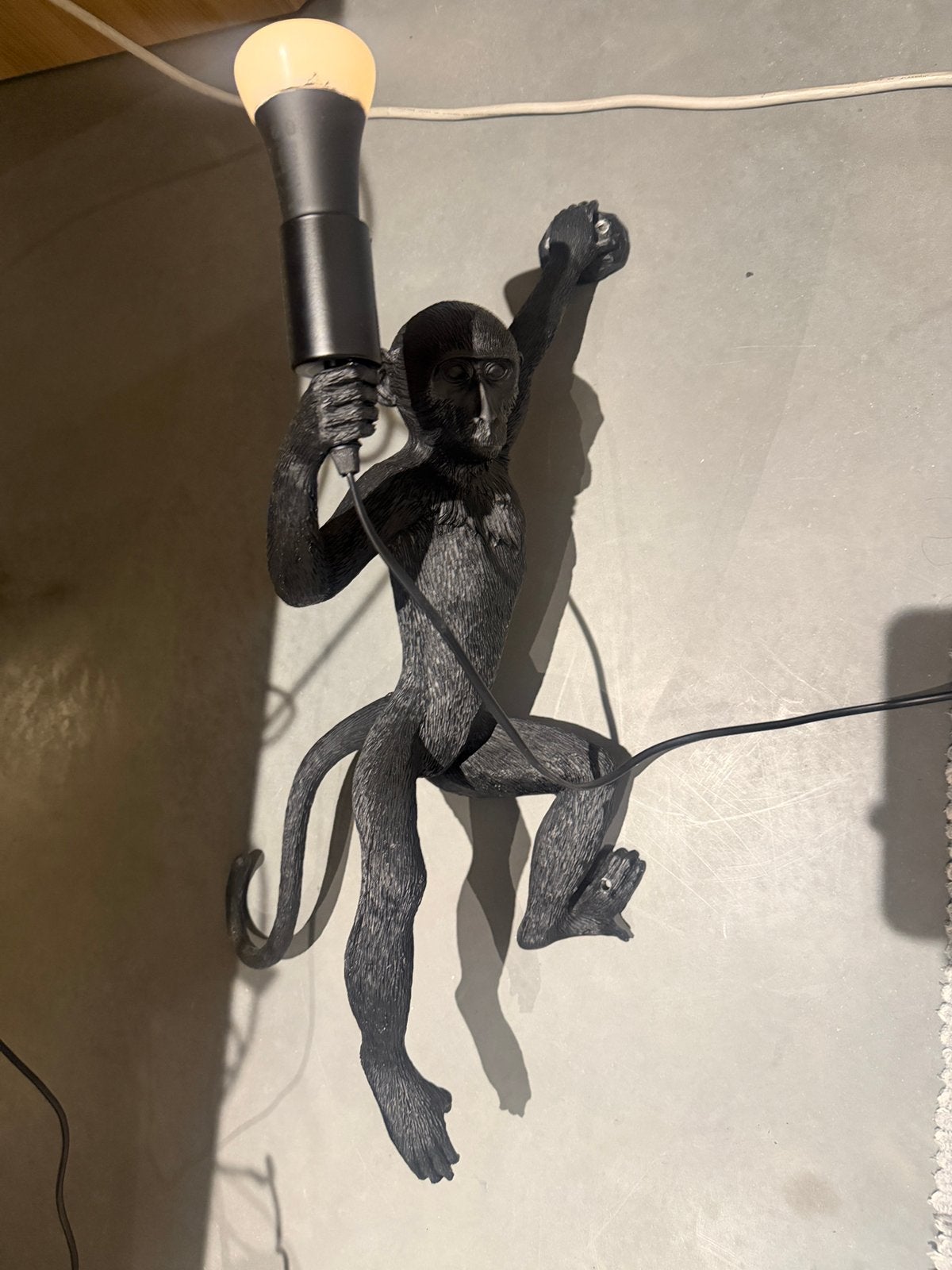 Unieke Apenlamp goed als nieuw, Huis en Inrichting, Zwart, Ophalen, Kunststof