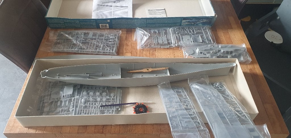 1:350 schaalmodel USS New Jersey te koop, Ophalen of Verzenden, Nieuw, 1:200 of kleiner, Revell
