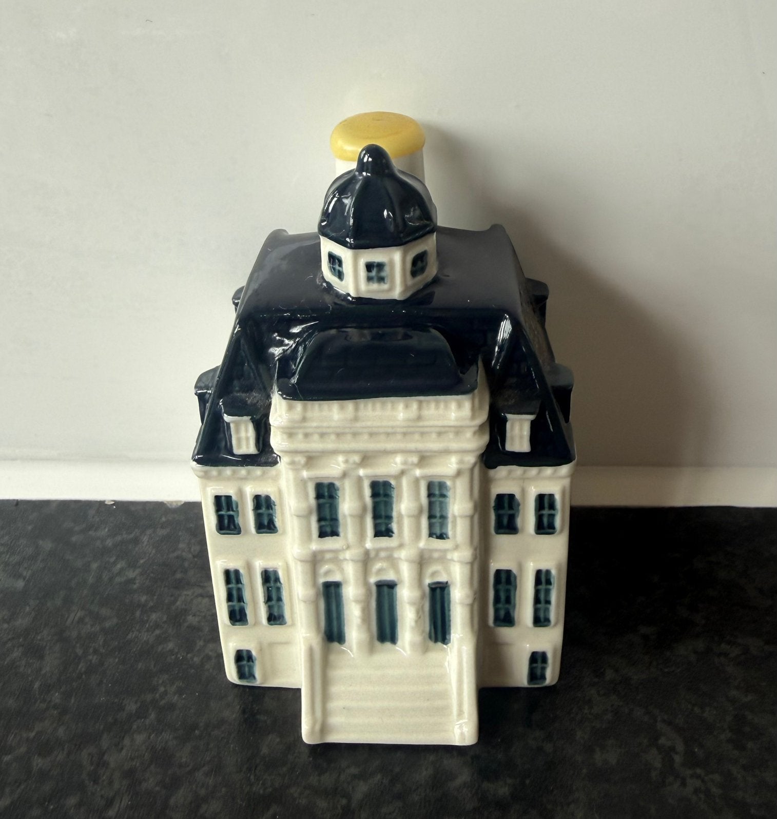 KLM huisje 100 - Huis ten Bosch, Ophalen of Verzenden, Zo goed als nieuw