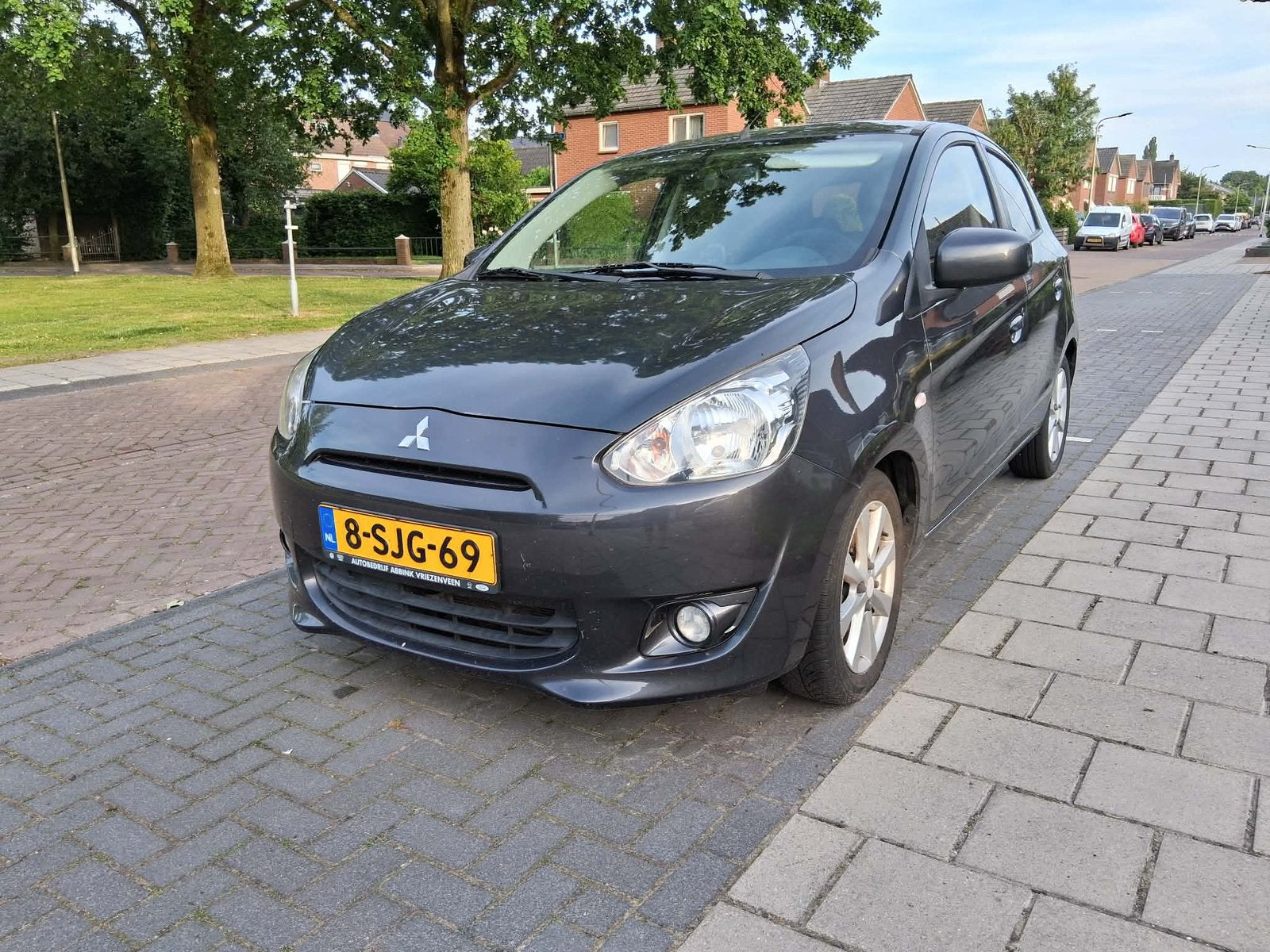 Mitsubishi Space Star 1.2 MPI 59KW 2013 Grijs, Auto's, Mitsubishi, Particulier, Space Star, Benzine, A, Hatchback, Handgeschakeld