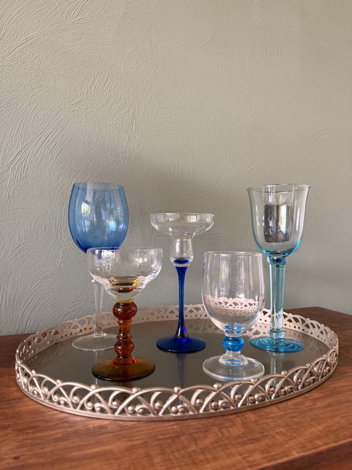 Vintage gekleurde glazen – set van 5  – eclectische mix, Ophalen of Verzenden, Zo goed als nieuw, Overige typen