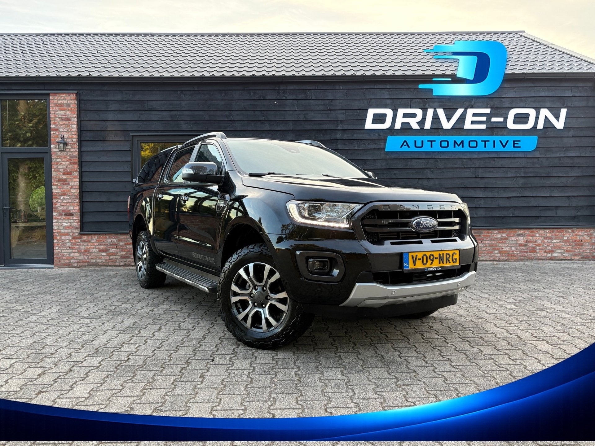 Ford RANGER 2.0 EcoBlue Wildtrak - 5 persoons - Hardtop, Gebruikt, 4 cilinders, Automatische klimaatregeling, Zwart
