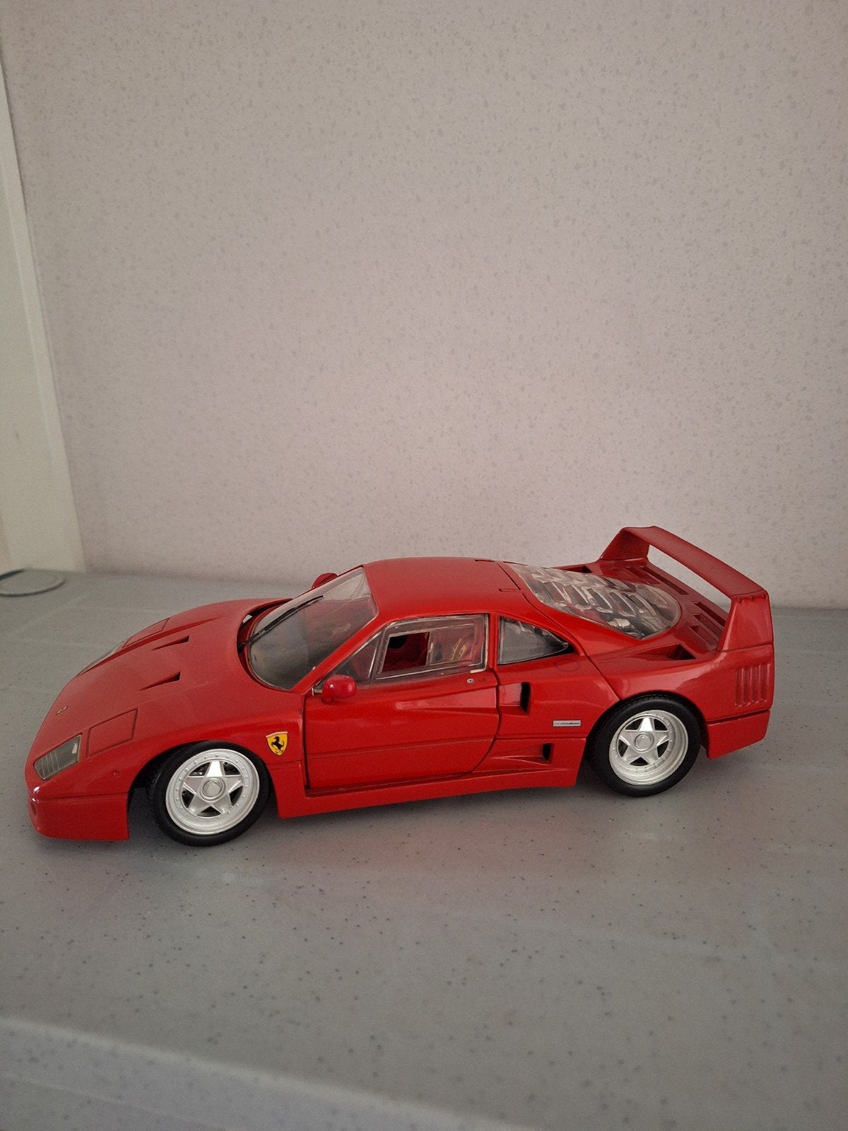 Modelauto Ferrari F40 1999 Hotwheels 1:18, Hobby en Vrije tijd, Modelauto's | 1:18, Ophalen of Verzenden, Hot Wheels