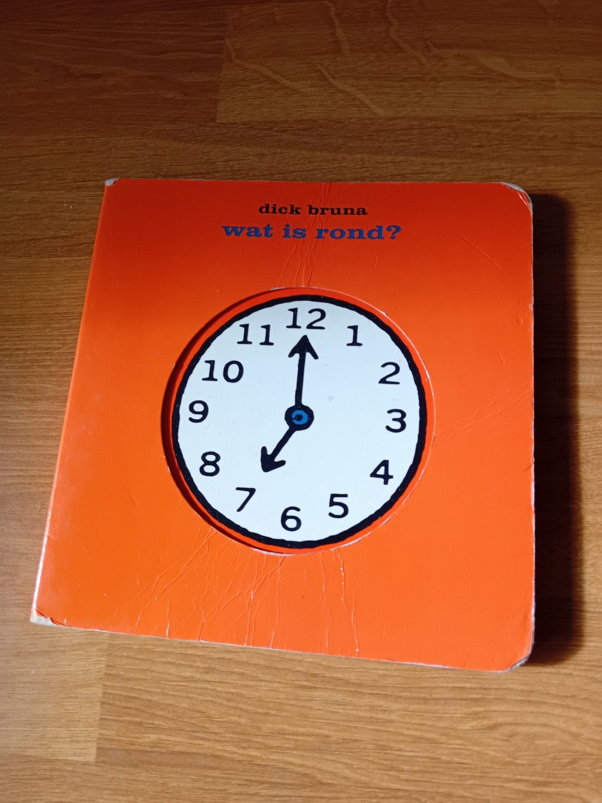 Dick Bruna - Wat is rond? (Boekje), Ophalen of Verzenden, Gelezen, Dick Bruna, 1 tot 2 jaar