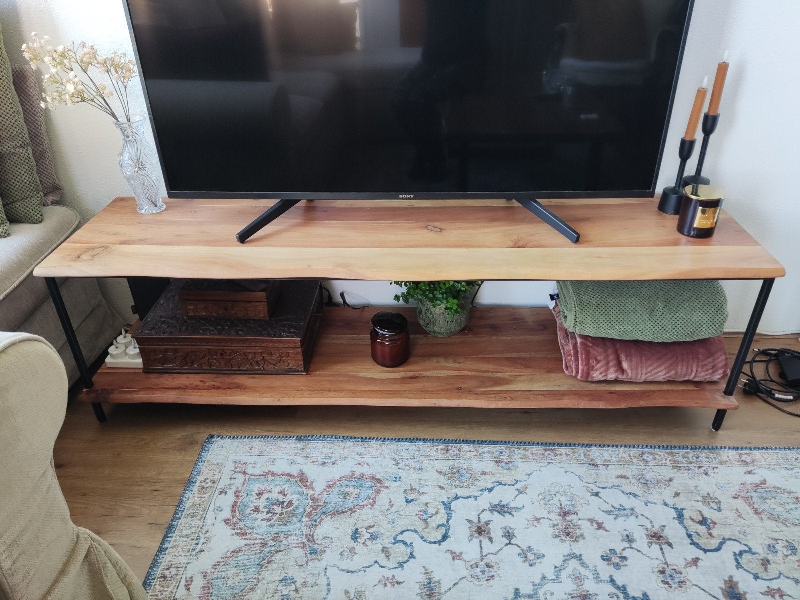 Massief houten tv meubel, Huis en Inrichting, Ophalen, Zo goed als nieuw, 25 tot 50 cm, Minder dan 100 cm