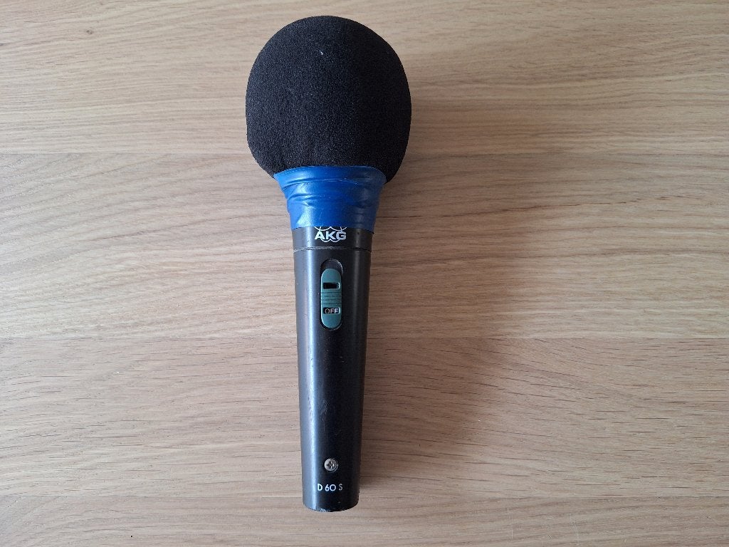 AKG D60S microfoon, Ophalen of Verzenden, Gebruikt, Zangmicrofoon