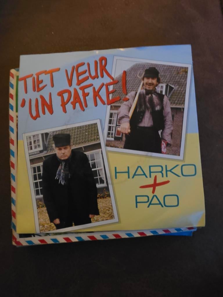 Tiet Veur 'Un Pafke! - Harko + Pao vinyl Single, Ophalen of Verzenden, Gebruikt, 7 inch, Levenslied of Smartlap