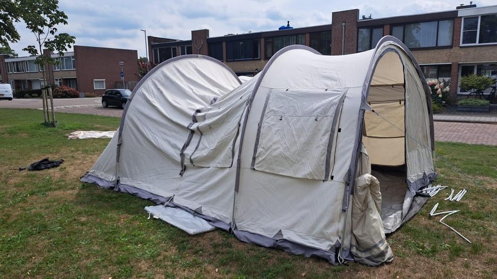 Grote familie tent Bardani prestige VillaNova, Caravans en Kamperen, Tenten, tot en met 5, Gebruikt, Ophalen