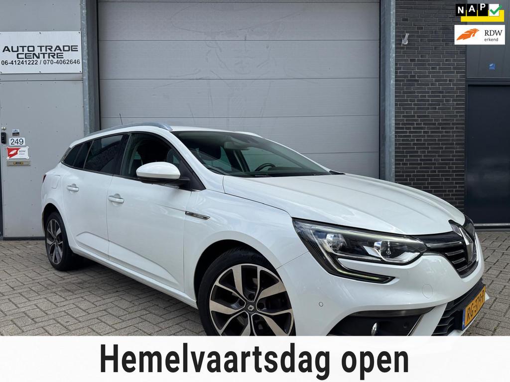 Renault Mégane Estate 1.2 TCe Bose [Camera|Keyless|Dodehoek, Voorwielaandrijving, Gebruikt, 4 cilinders, Leder en Stof