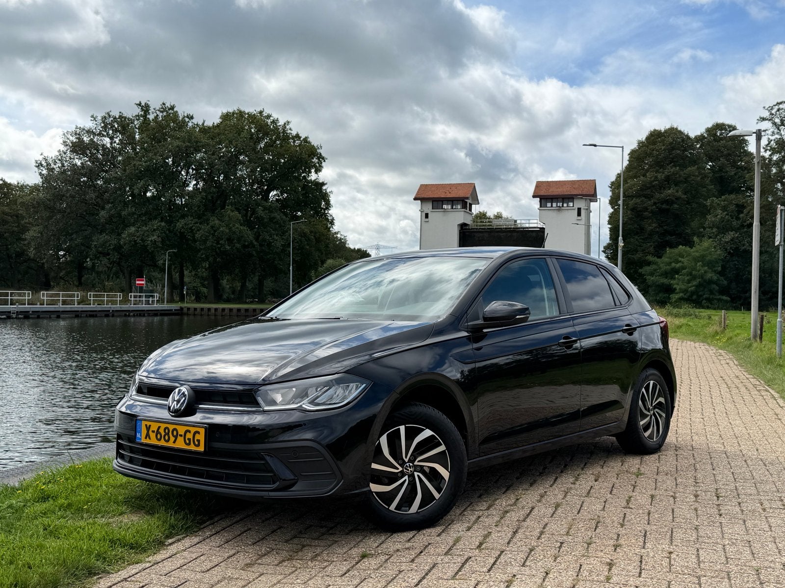 Volkswagen Polo 1.0 TSI 95pk 2023 Zwart | Eerste eigenaar |, Auto's, Voorwielaandrijving, Handgeschakeld, Particulier, 999 cc