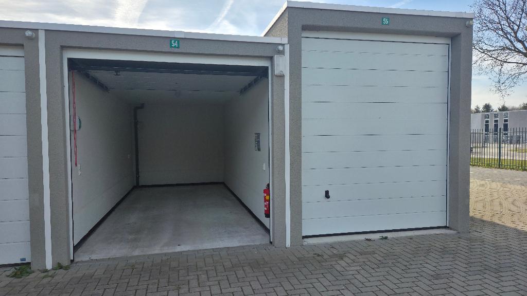 Garagebox Emmen Drenthe 7x3x3, Auto diversen, Autostallingen en Garages
