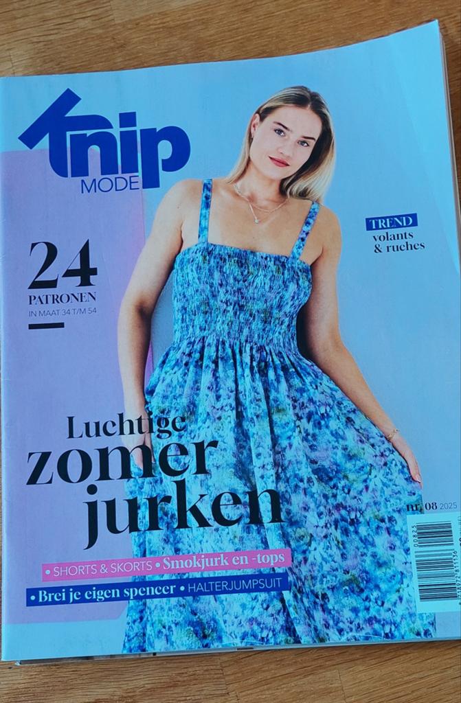 Knipmode nr 8, 2025, Hobby en Vrije tijd, Kledingpatronen, Ophalen of Verzenden, Zo goed als nieuw, Vrouw, Knipmode