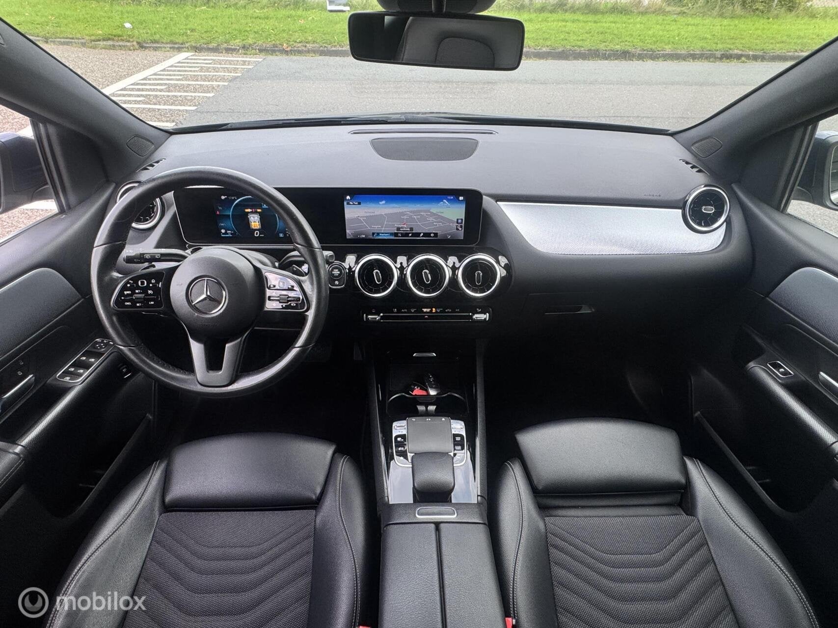 Mercedes B-klasse 180 Business Solution|Camera Leer Carplay, Auto's, 136 pk, Euro 6, 700 kg, Blauw