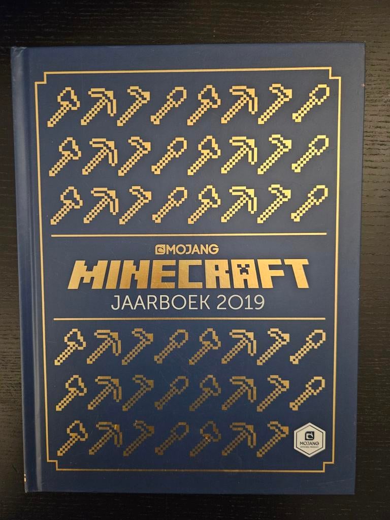 Minecraft Jaarboek 2019 - Officiële Gids, Ophalen of Verzenden, Gelezen, Mojang, Non-fictie