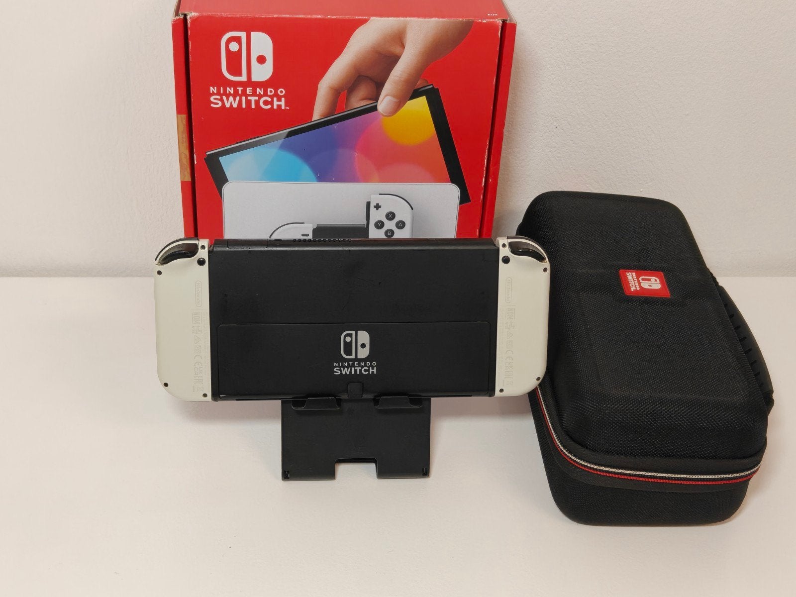 Foto 3 van Nintendo switch OLED