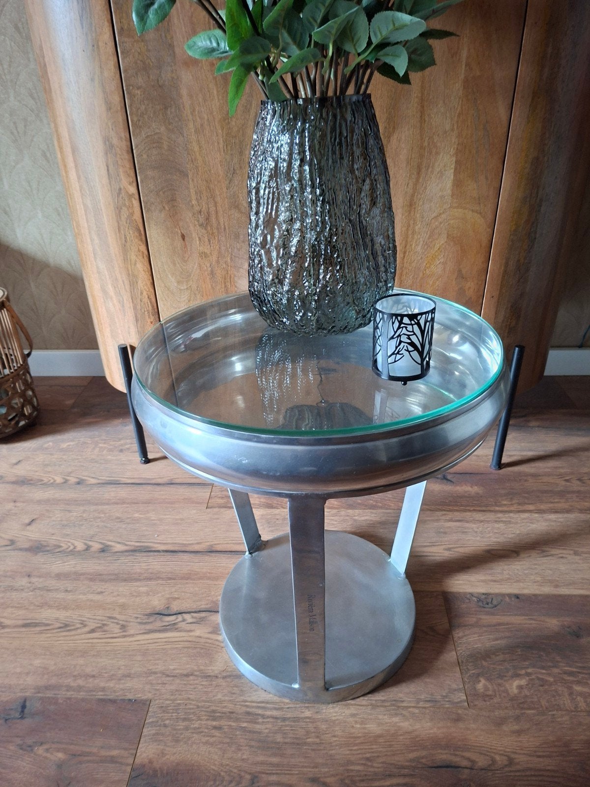Riviera Maison bijzettafel met glazen blad, Huis en Inrichting, Tafels | Bijzettafels, Ophalen, Minder dan 45 cm, Minder dan 55 cm