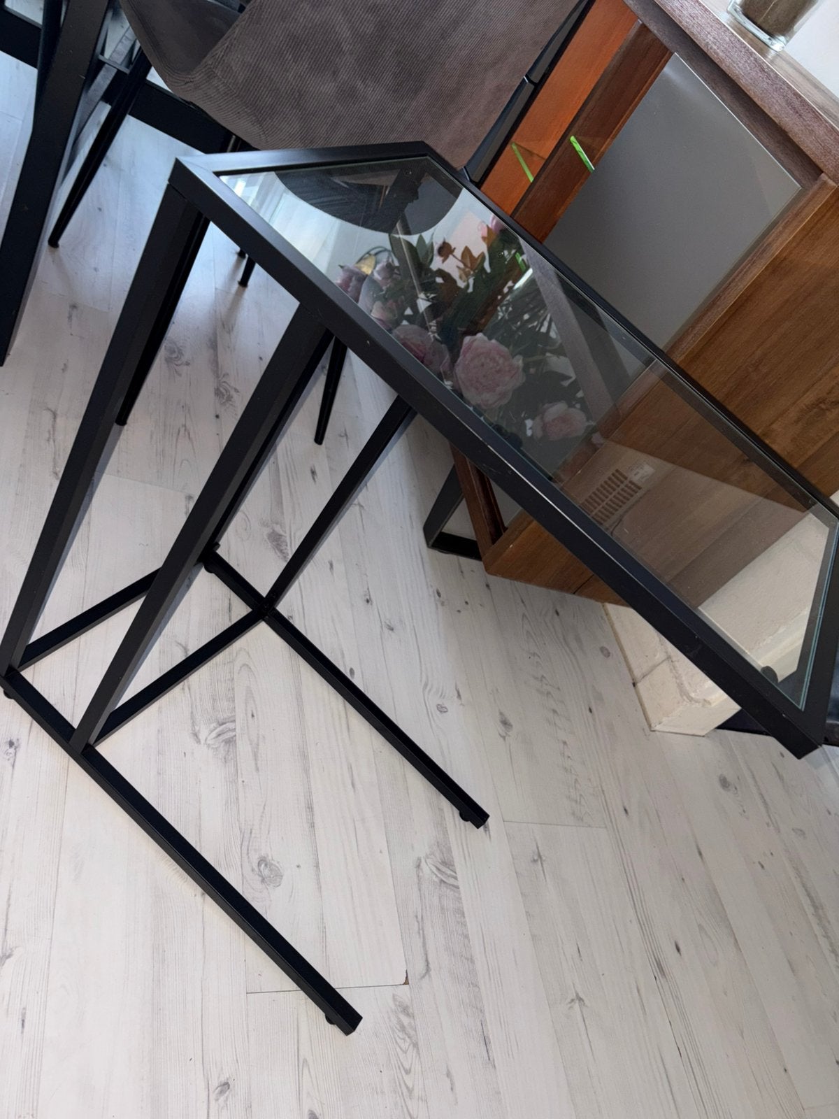 Zwart glazen bijzettafeltje, Ophalen, Zo goed als nieuw, Rechthoekig, 50 tot 100 cm