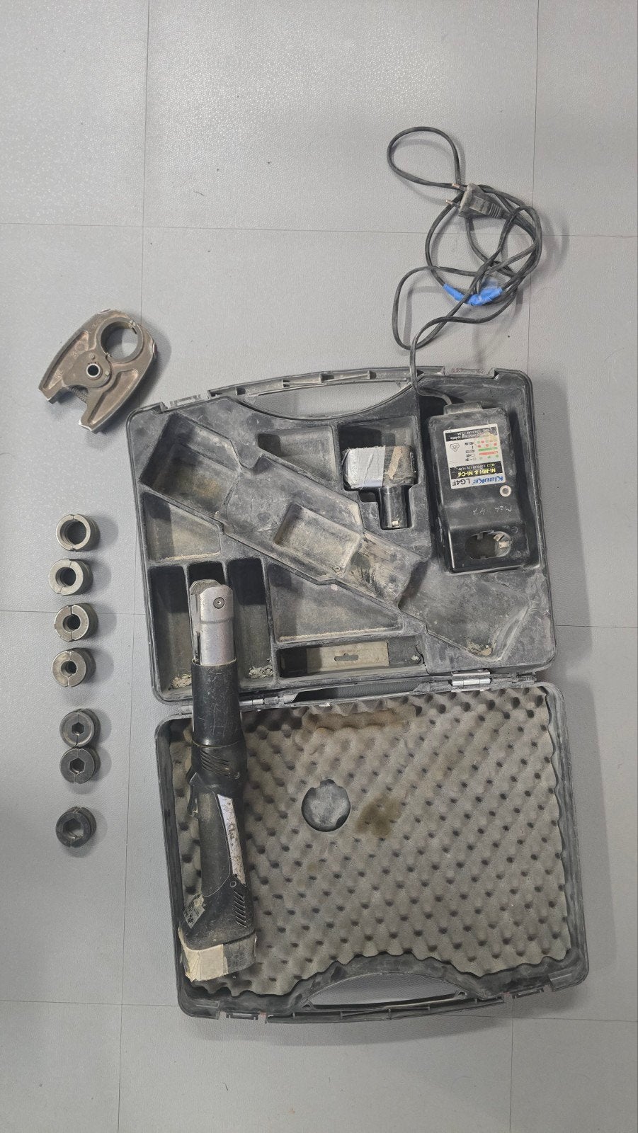 Henco persmachine met adapters voor Henco en koperen pijp, Ophalen, Gebruikt, Overige typen, Overige merken