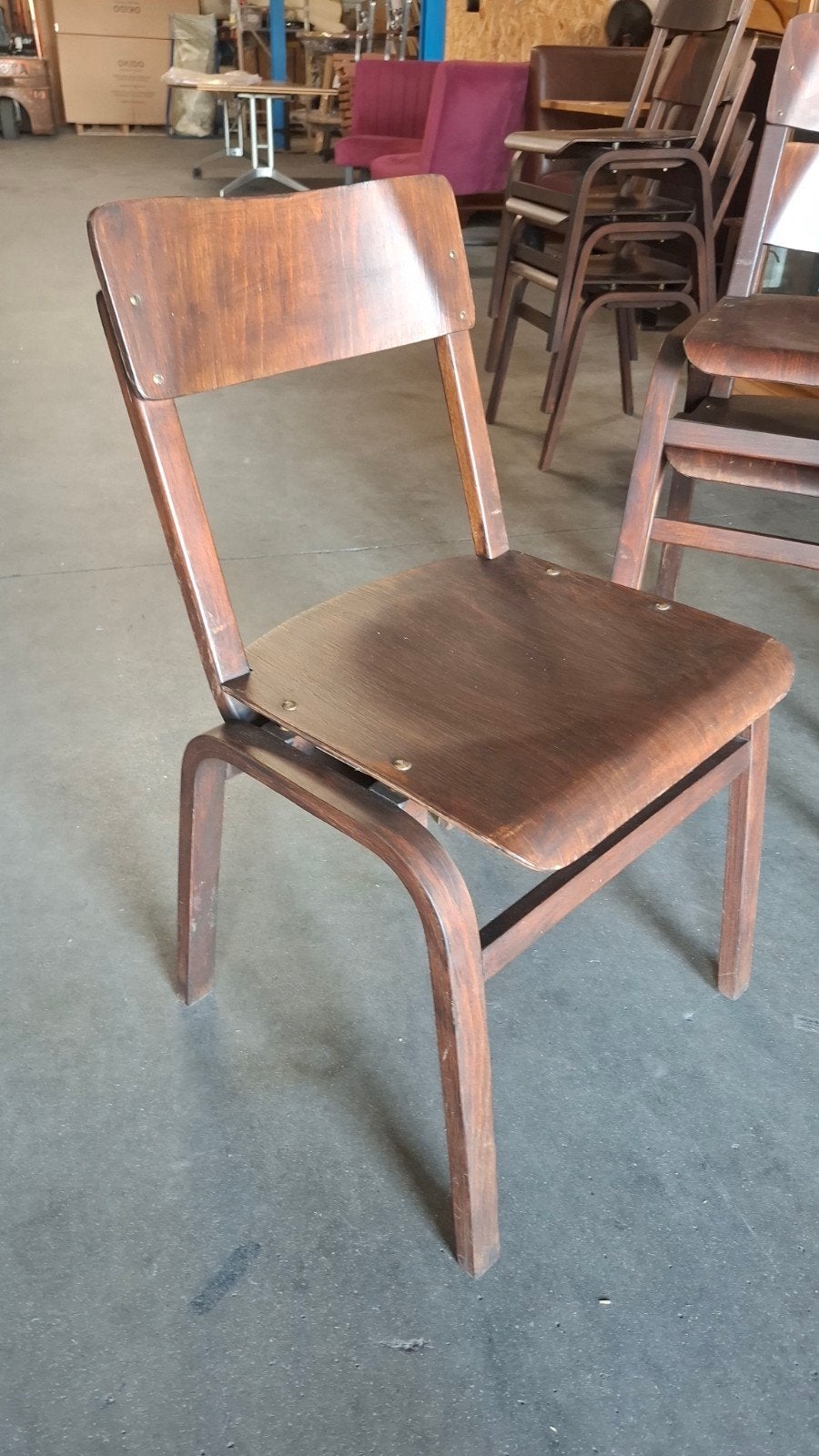 12 vintage houten schoolstoel horeca deens design partij, Huis en Inrichting, Stoelen, Ophalen of Verzenden, Bruin, Hout, Vijf, Zes of meer stoelen
