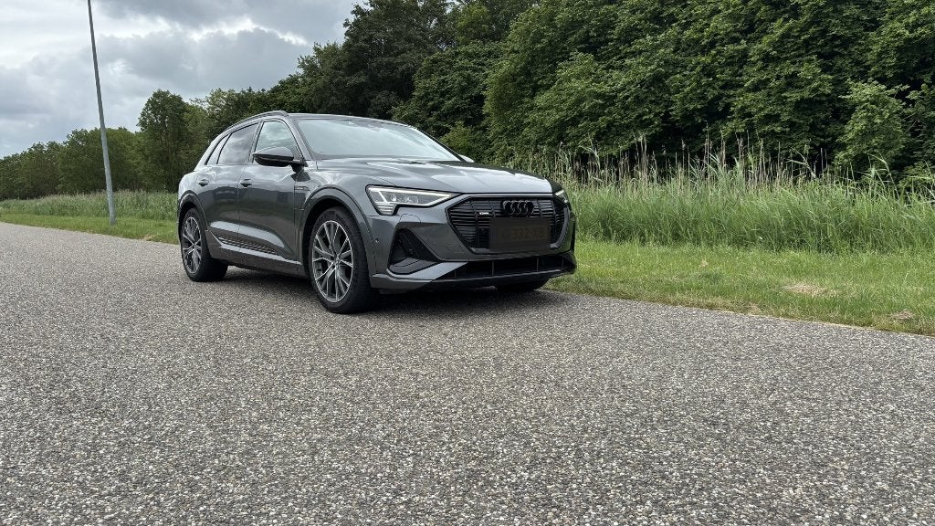 Audi e-tron 50 launch ed. quatro S line dealer onderhouden, Auto's, Automaat, LED verlichting, Elektrisch, Particulier