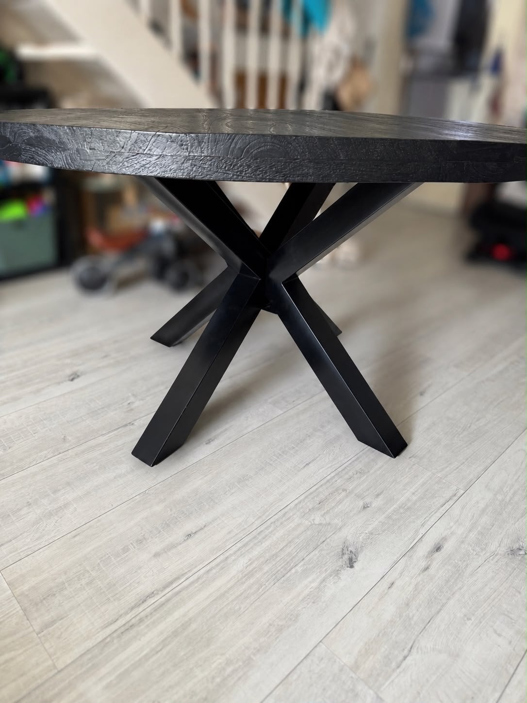 Mokana Denver zwarte Mangohout eettafel met Spinnenpoot, Huis en Inrichting, Tafels | Eettafels, Ophalen, Gebruikt, 100 tot 150 cm