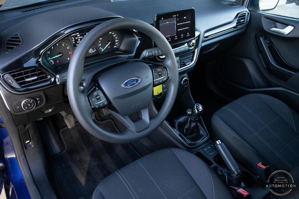 Ford Fiesta 1.1 Trend AppleCarplay Parkeersensor Laneassist, Voorwielaandrijving, Parkeersensor, Met garantie (alle), Blauw