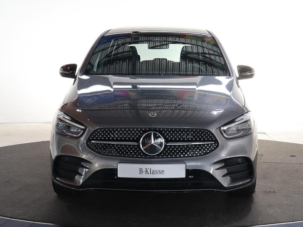 Mercedes-Benz B-klasse 250e Business Solution AMG | Panorama, Auto's, Mercedes-Benz, Stof, 4 cilinders, 16 kWh, 1655 kg