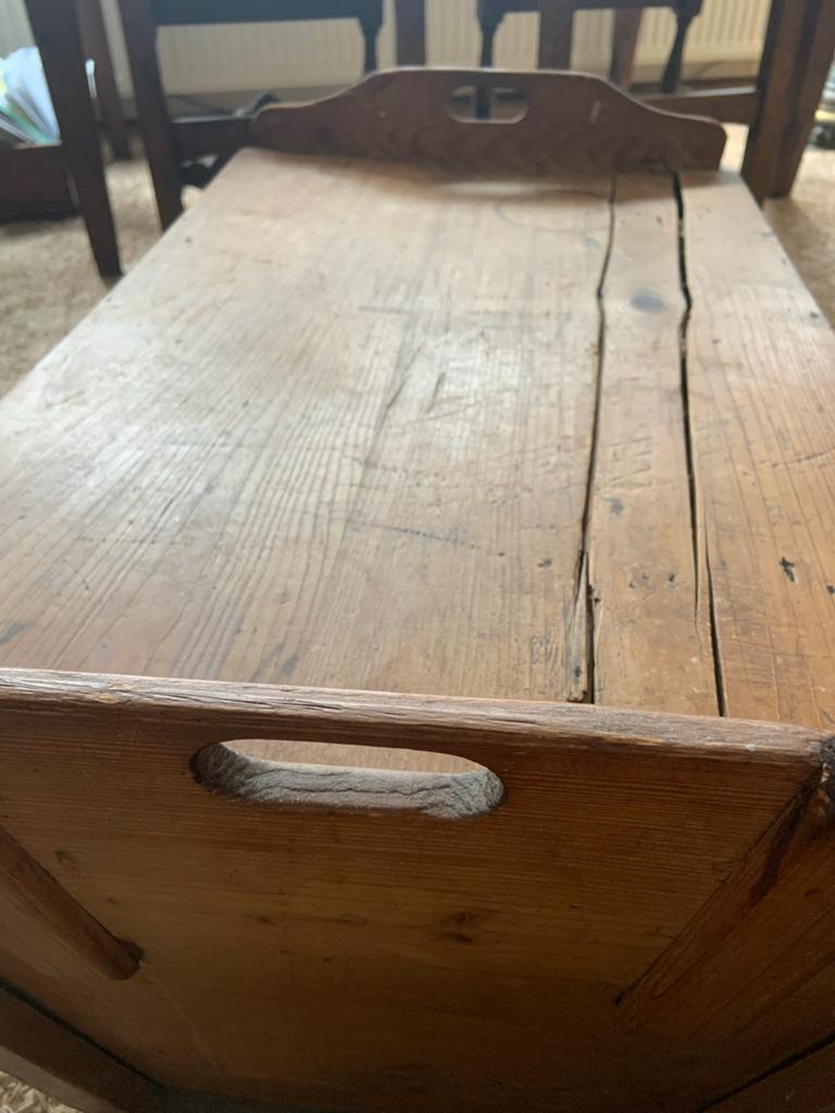 Antieke houten dekenkist, Ophalen