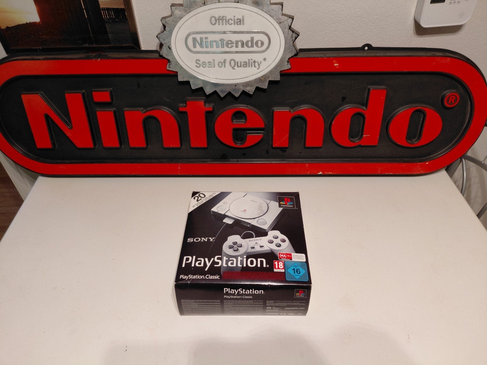 Playstation Classic Mini, Spelcomputers en Games, Ophalen of Verzenden, Nieuw, Met 2 controllers
