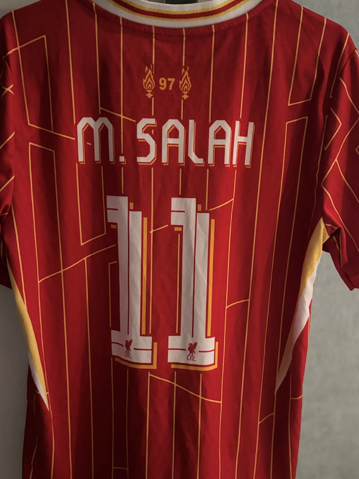 Liverpool Thuisshirt 2021/2022 Salah #11 met Broekje, Kleding | Heren, Ophalen, Zo goed als nieuw, Voetbal, Rood