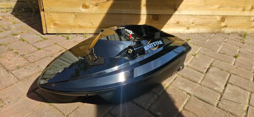 Baitstar Xpert voerboot met tas en afstandsbediening, Ophalen