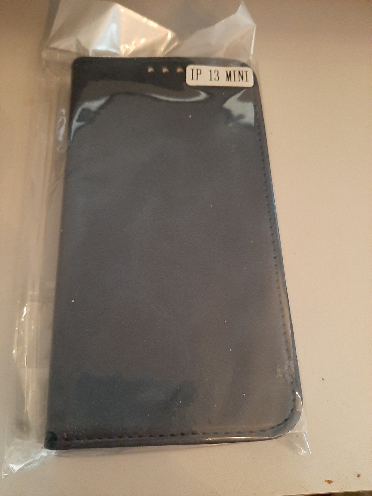 Flipcase voor iPhone 13 Mini - Donkerblauw, Telecommunicatie, IPhone 13 mini, Overige merken, Blauw, Nieuw